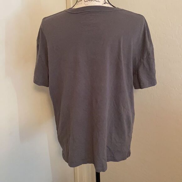 The Rolling Stones Gray Distressed Lips Graphic Shirt - Picture 3 of 7